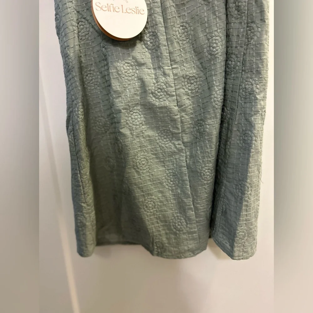 NWT Selfie Leslie Annie Ruffle Shoulder Mini Dress - Picture 9 of 11